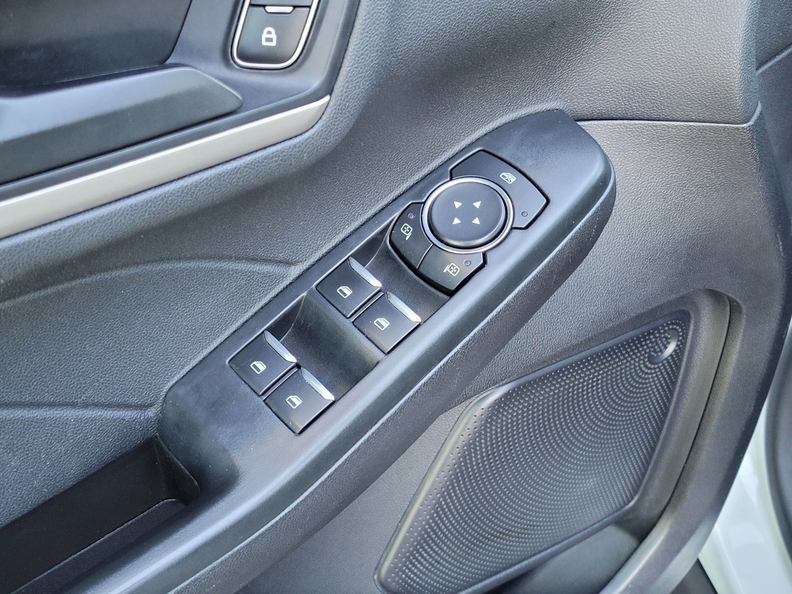 Used 2022 Ford Escape SE w/ Convenience Package image 17