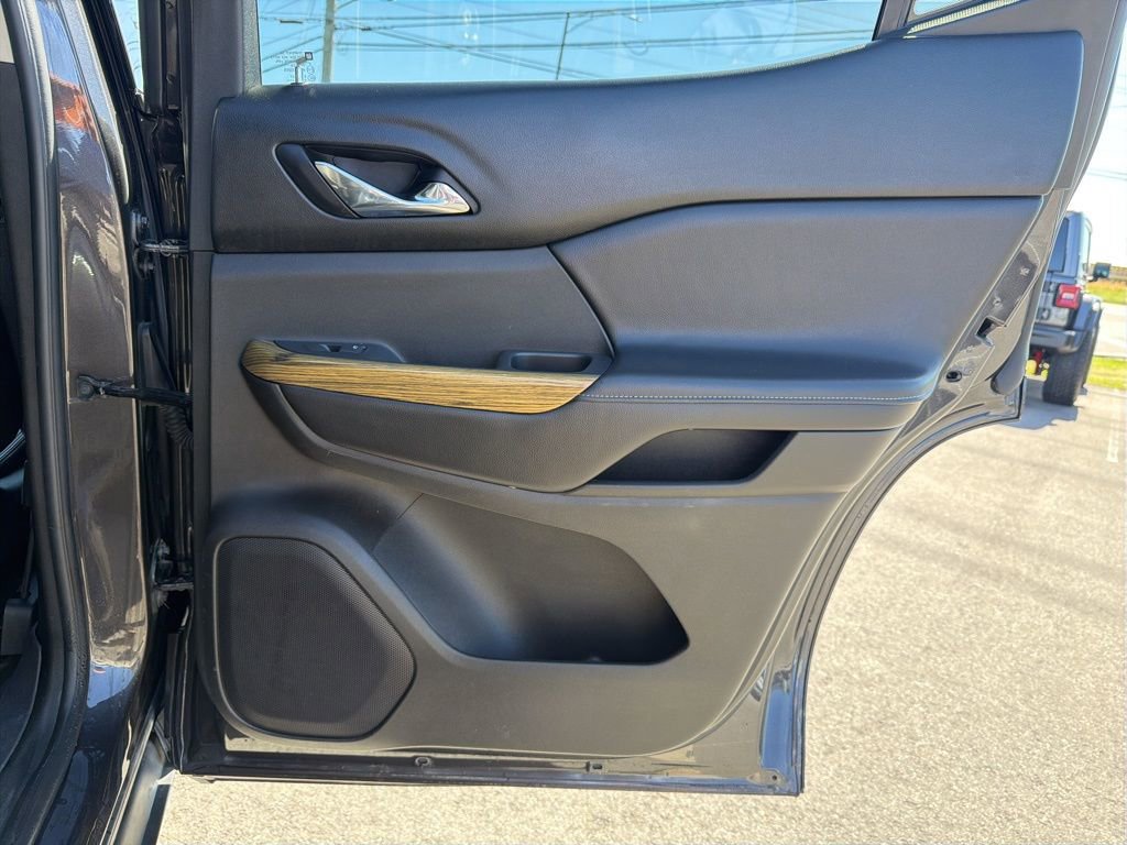 Used 2018 GMC Acadia Denali w/ Technology Package image 16