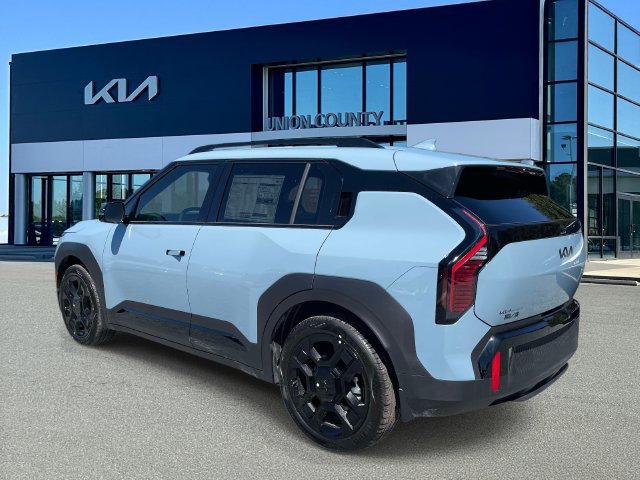 New 2027 Kia EV3 Wind FWD image 4
