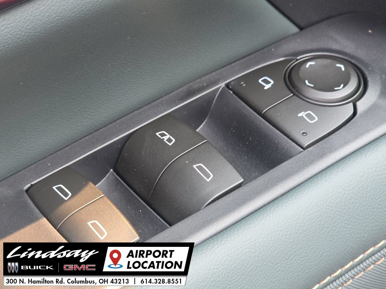 New 2026 GMC Terrain AT4 w/ Convenience Package III AWD/4WD image 24