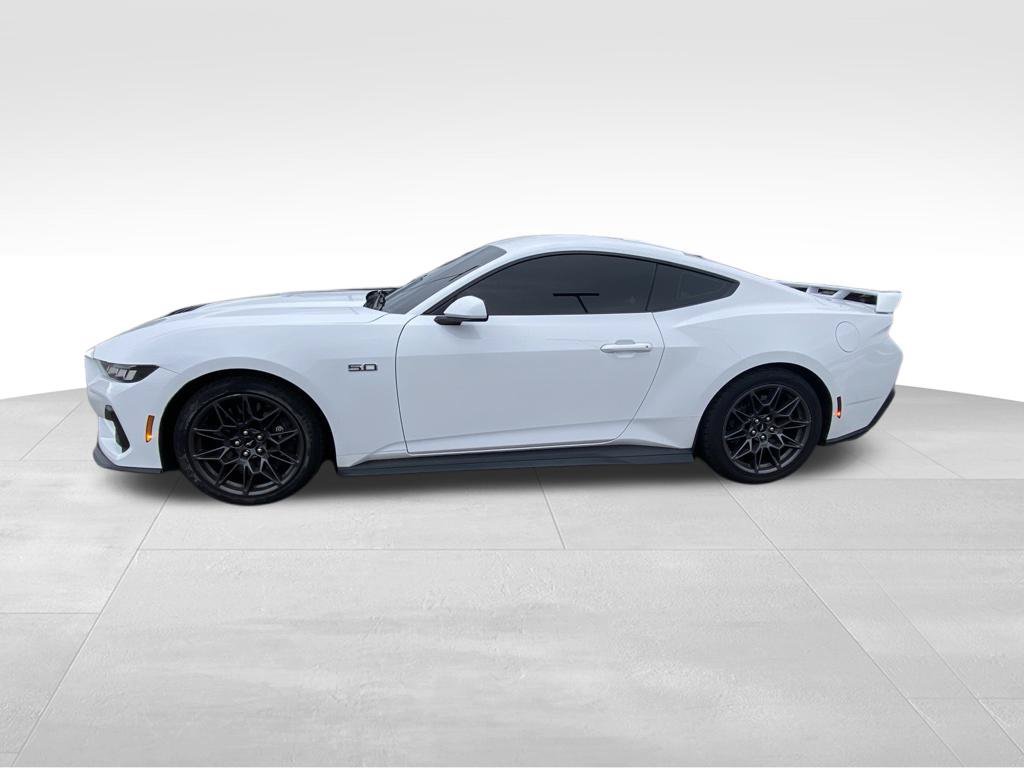Used 2024 Ford Mustang GT Premium w/ GT Performance Package RWD image 6