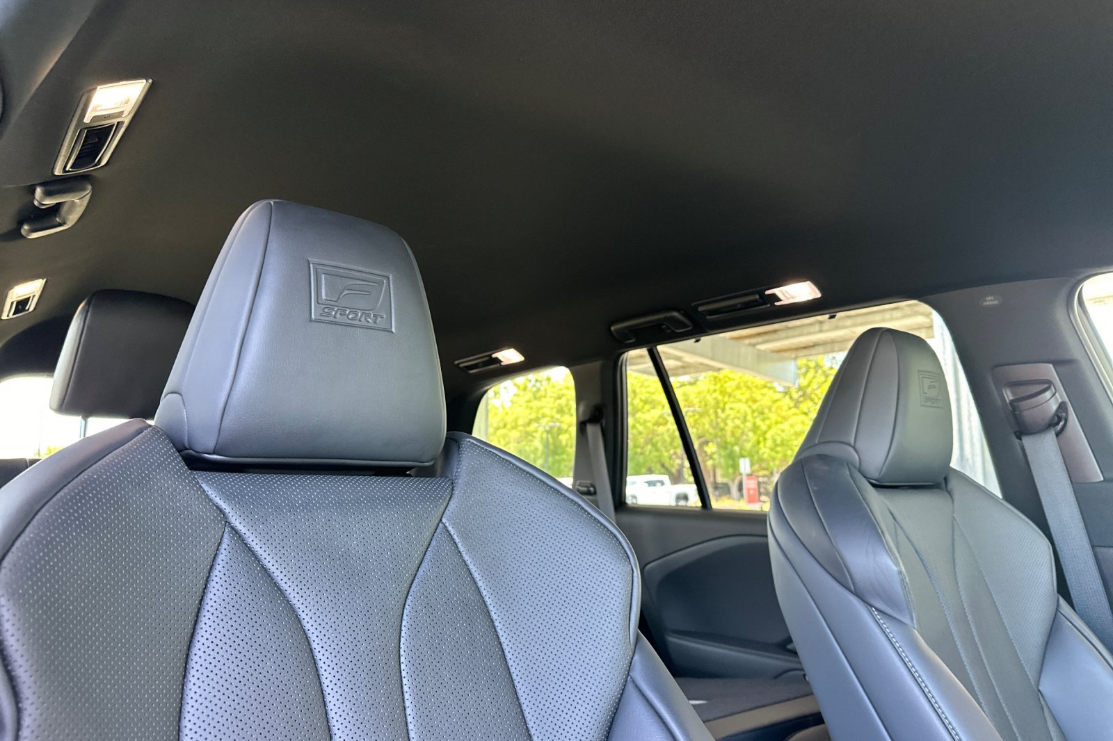 Used 2025 Lexus TX 500h AWD w/ Technology Package image 18