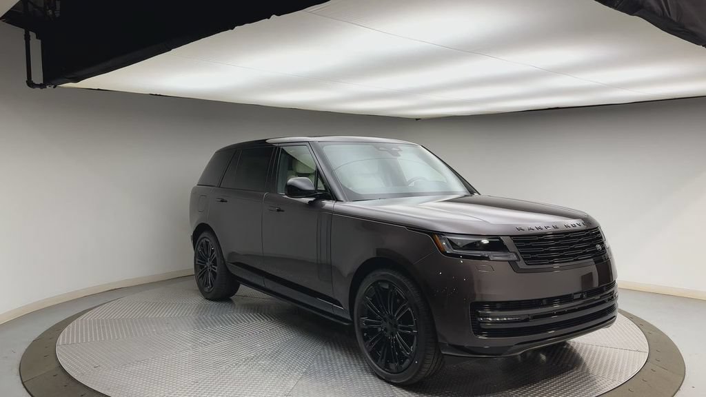 New 2026 Land Rover Range Rover Long Wheelbase SE AWD/4WD image 8