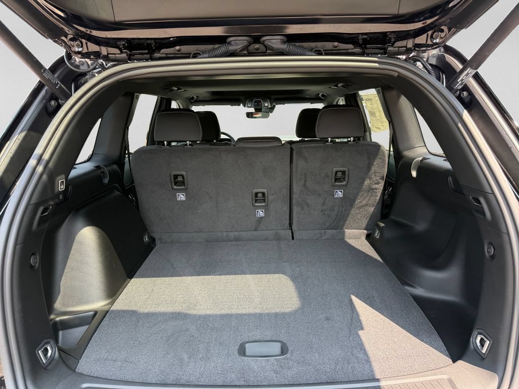 New 2026 Jeep Grand Cherokee Laredo X AWD/4WD image 29