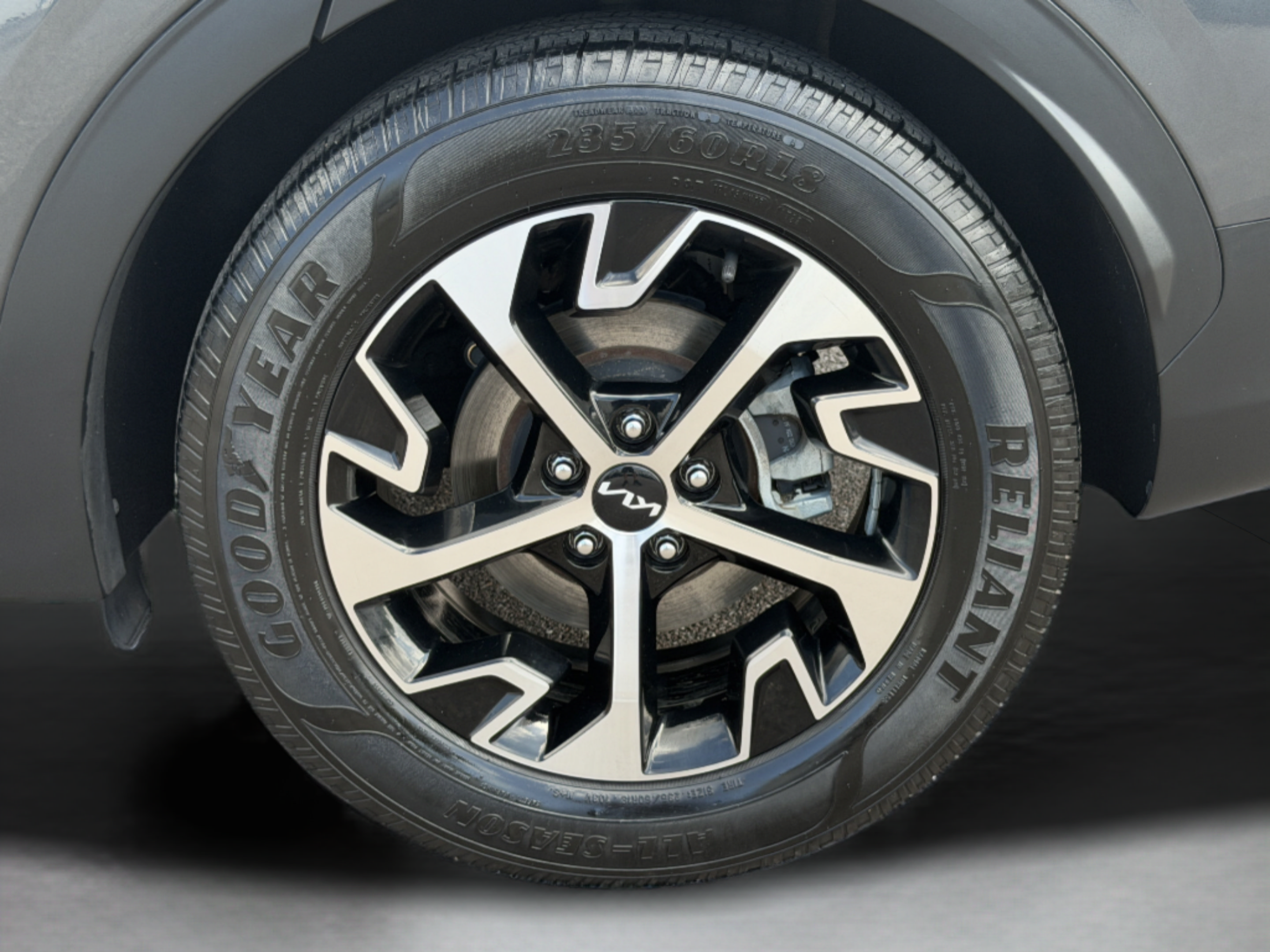 Certified 2023 Kia Sportage EX FWD image 35
