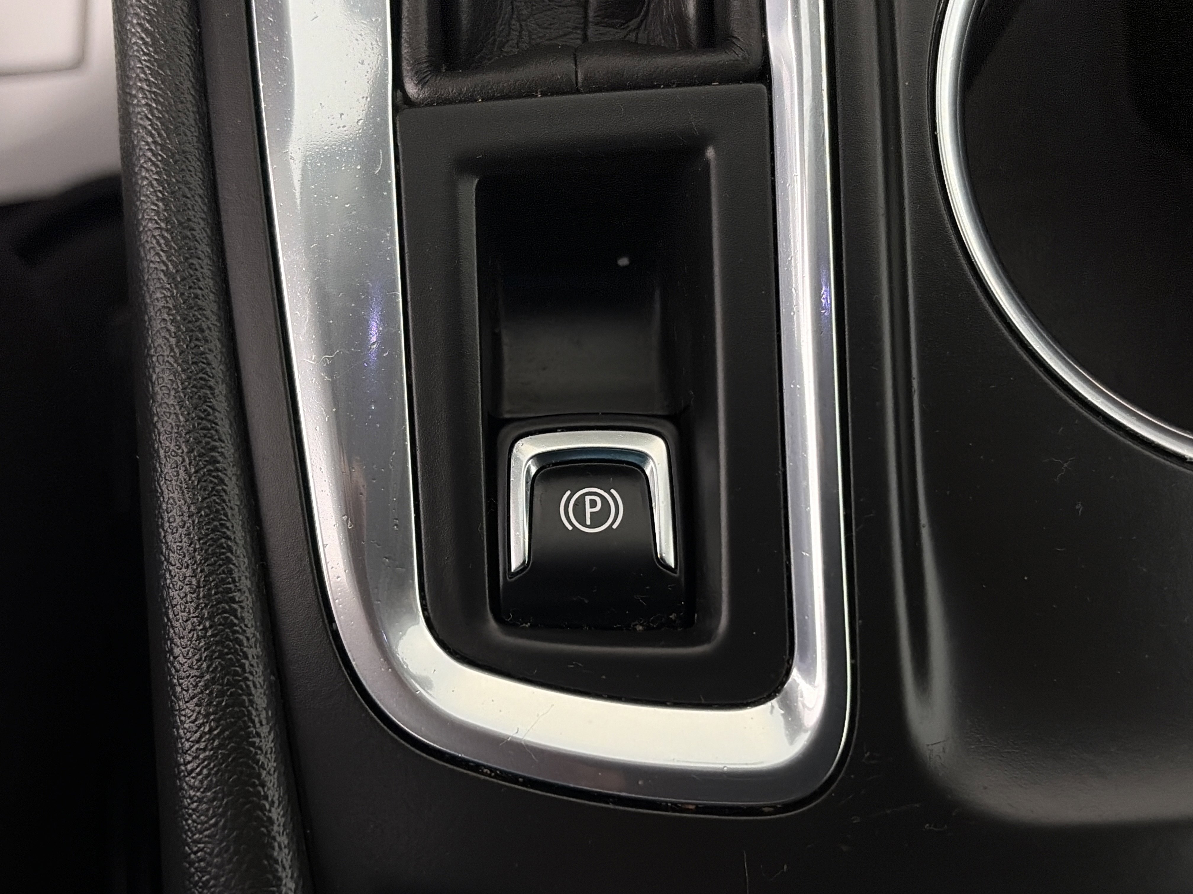 Used 2024 Chevrolet Equinox LT w/ LPO, Floor Liner Package image 27