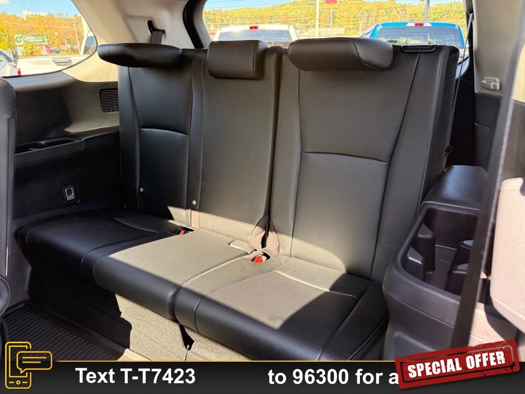 Used 2024 Toyota Grand Highlander Limited image 16