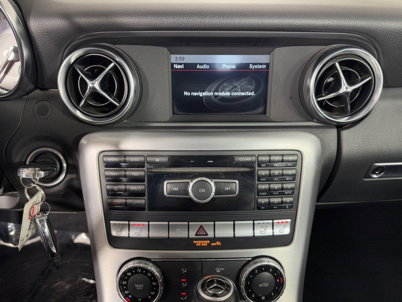 Used 2014 Mercedes-Benz SLK 250 image 21