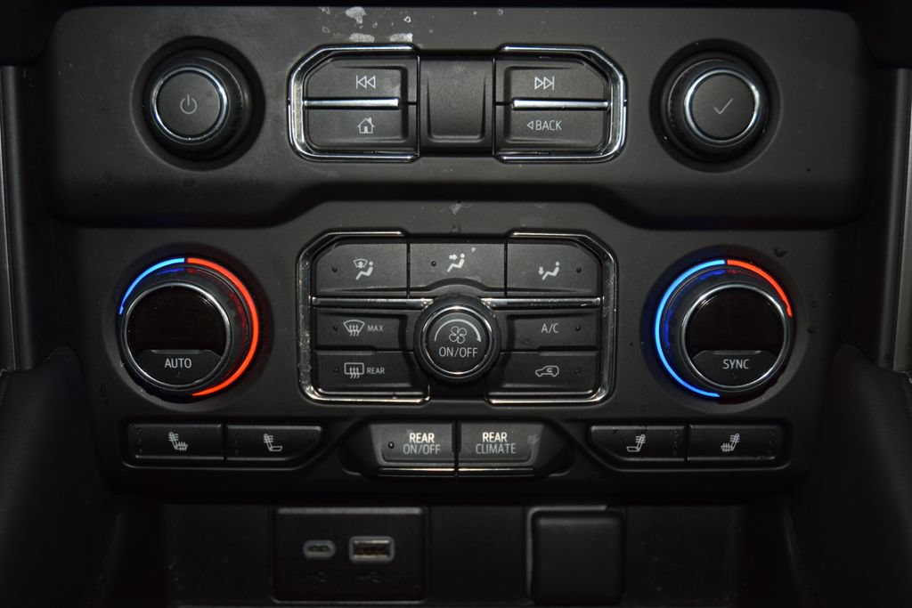 Used 2023 Chevrolet Tahoe LT w/ LT Signature Package AWD/4WD image 33