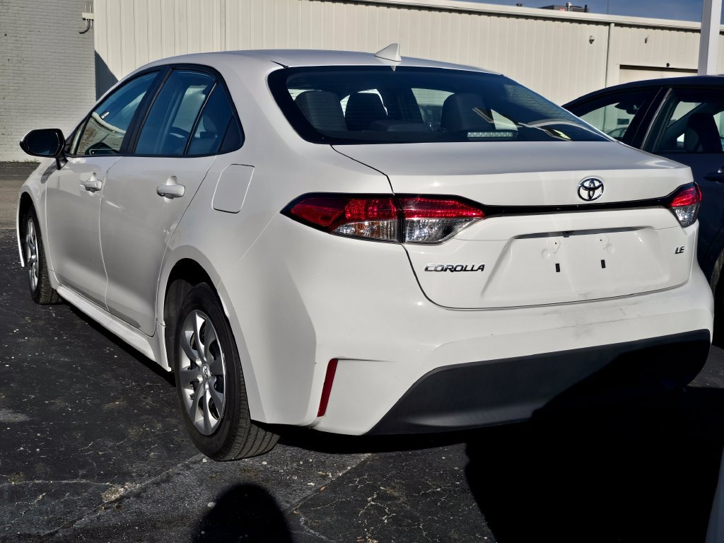 Used 2024 Toyota Corolla LE FWD image 7