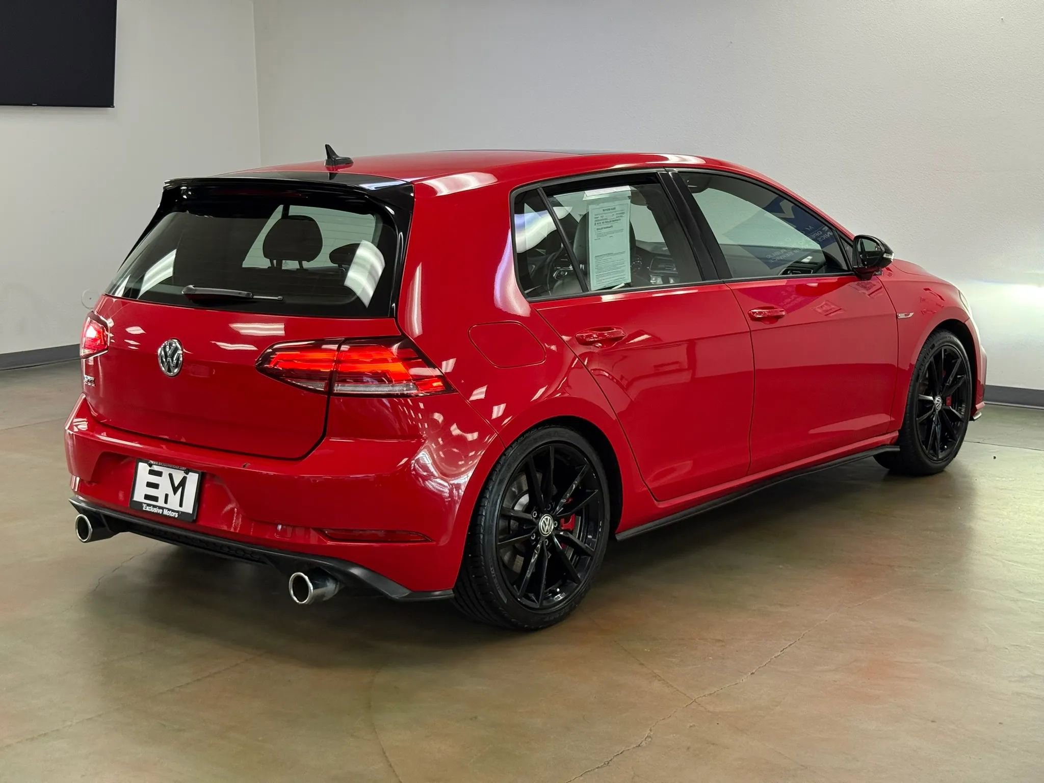 Used 2021 Volkswagen GTI SE FWD image 7