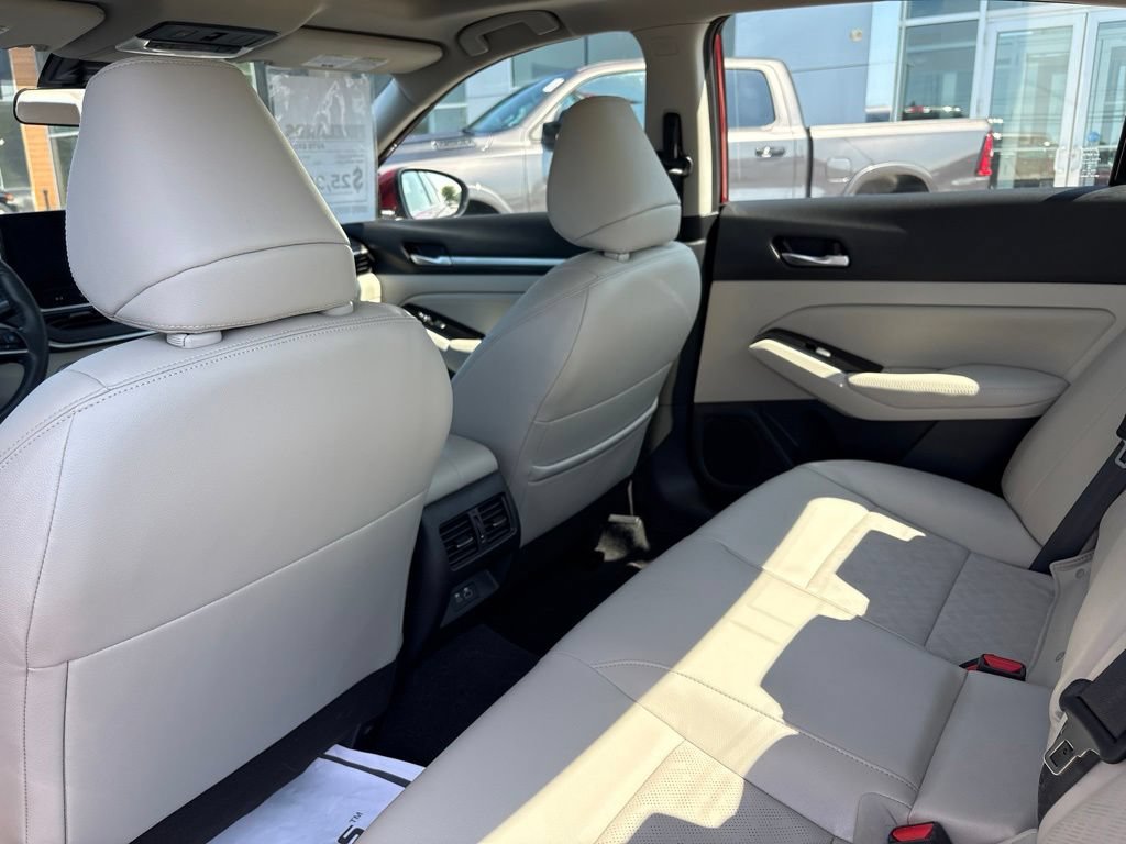Used 2023 Nissan Altima 2.5 SL AWD/4WD image 21