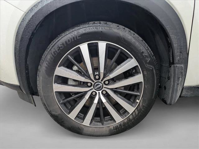 Used 2024 Nissan Pathfinder Platinum AWD/4WD image 18