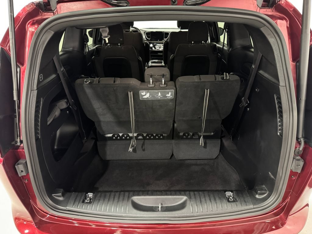 Used 2021 Chrysler Pacifica Touring w/ S Appearance Package FWD image 29