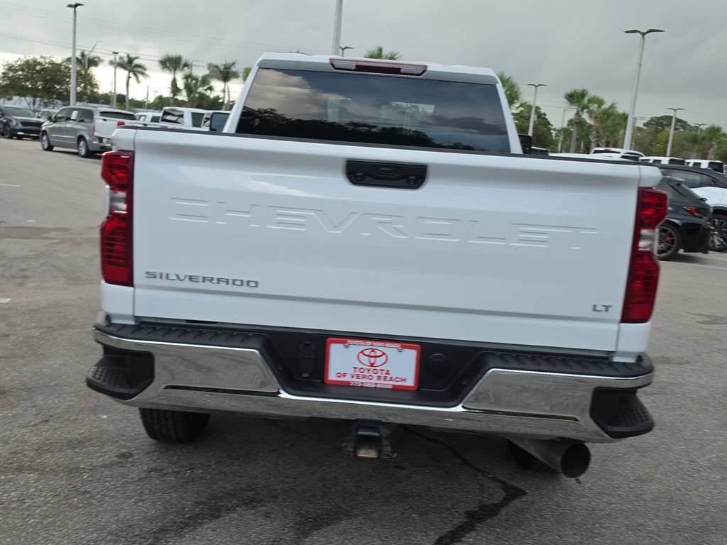 Used 2025 Chevrolet Silverado 2500 LT w/ Convenience Package AWD/4WD image 6