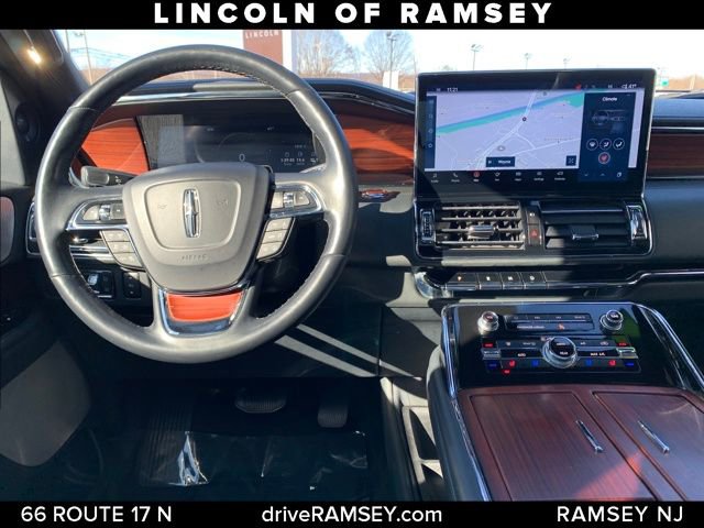 Used 2023 Lincoln Navigator Reserve AWD/4WD image 25