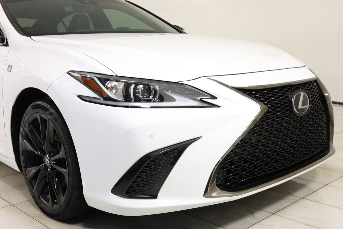 Used 2023 Lexus ES 350 F Sport w/ Accessory Package (Z2) FWD image 37