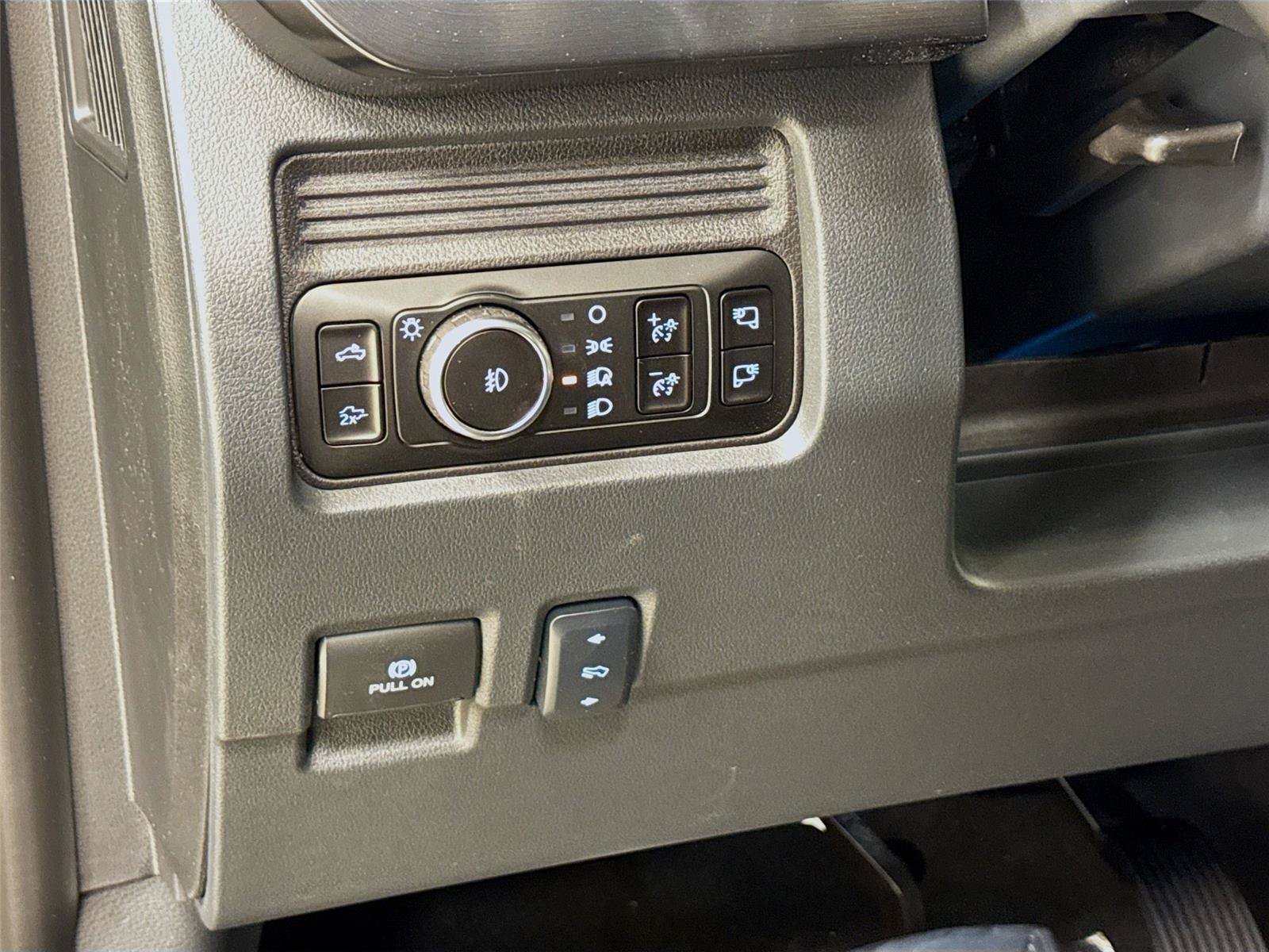 New 2026 Ford F350 Lariat w/ Black Appearance Package AWD/4WD image 10