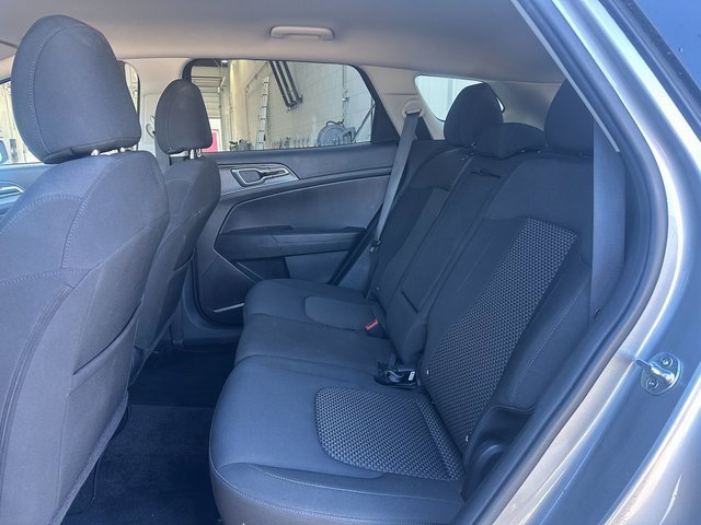 Used 2024 Kia Sportage LX image 17