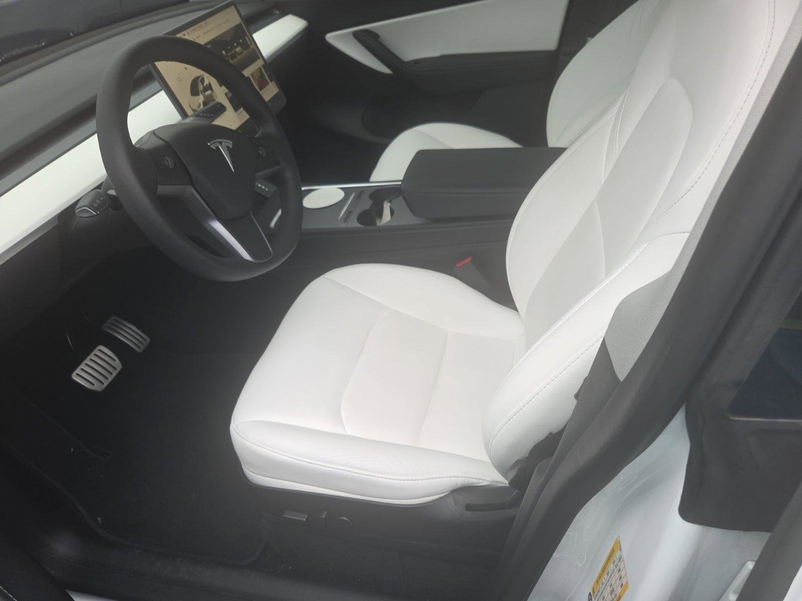 Used 2022 Tesla Model Y Performance AWD/4WD image 5