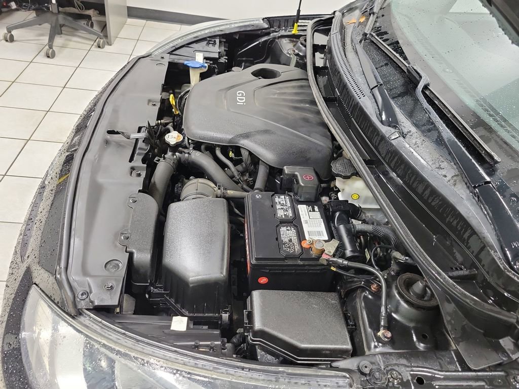 Used 2013 Hyundai Accent SE image 50