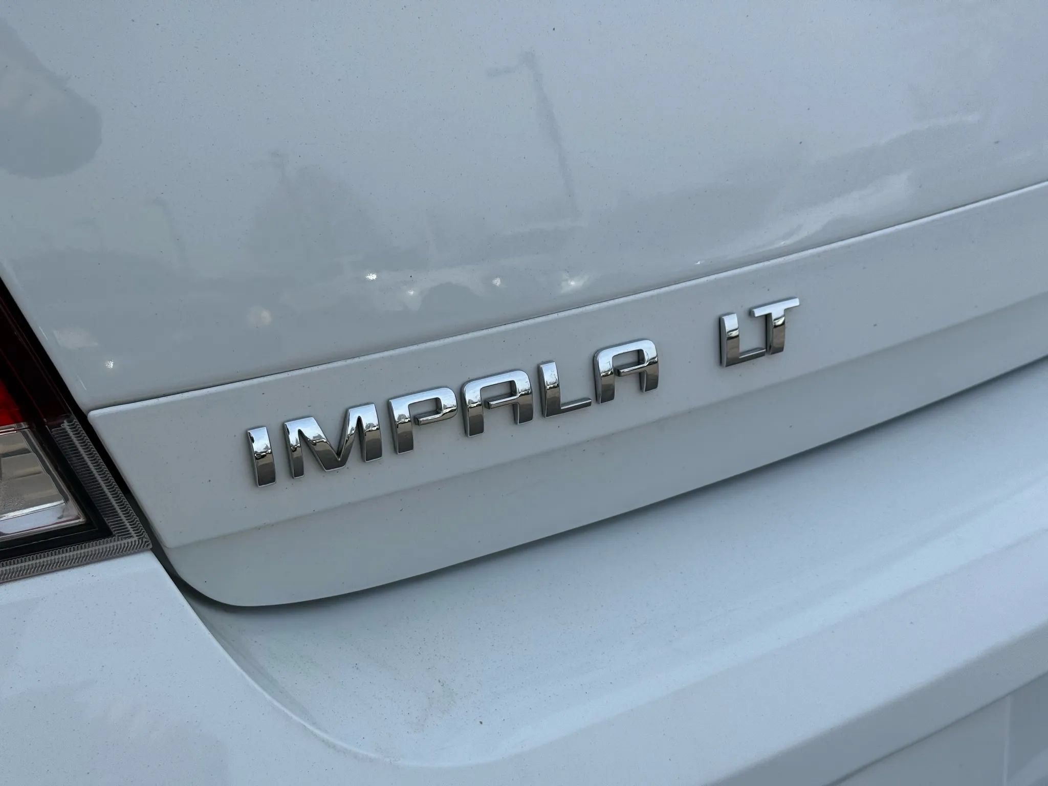 Used 2016 Chevrolet Impala LT FWD image 14