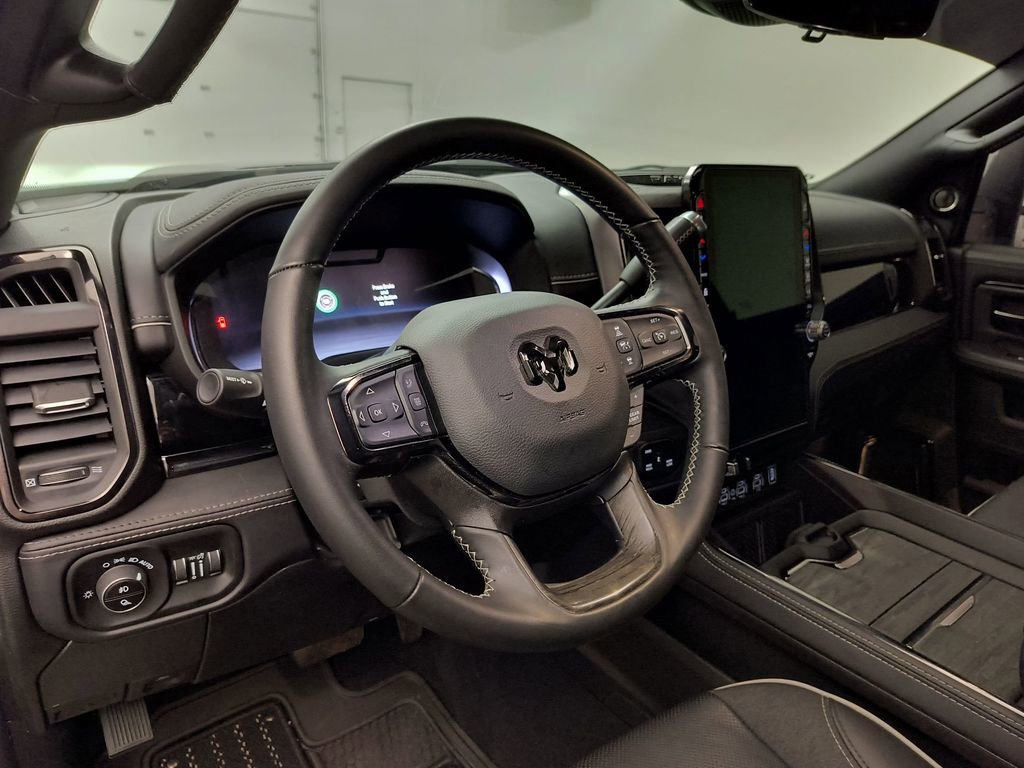 Used 2026 RAM 3500 Limited AWD/4WD image 4