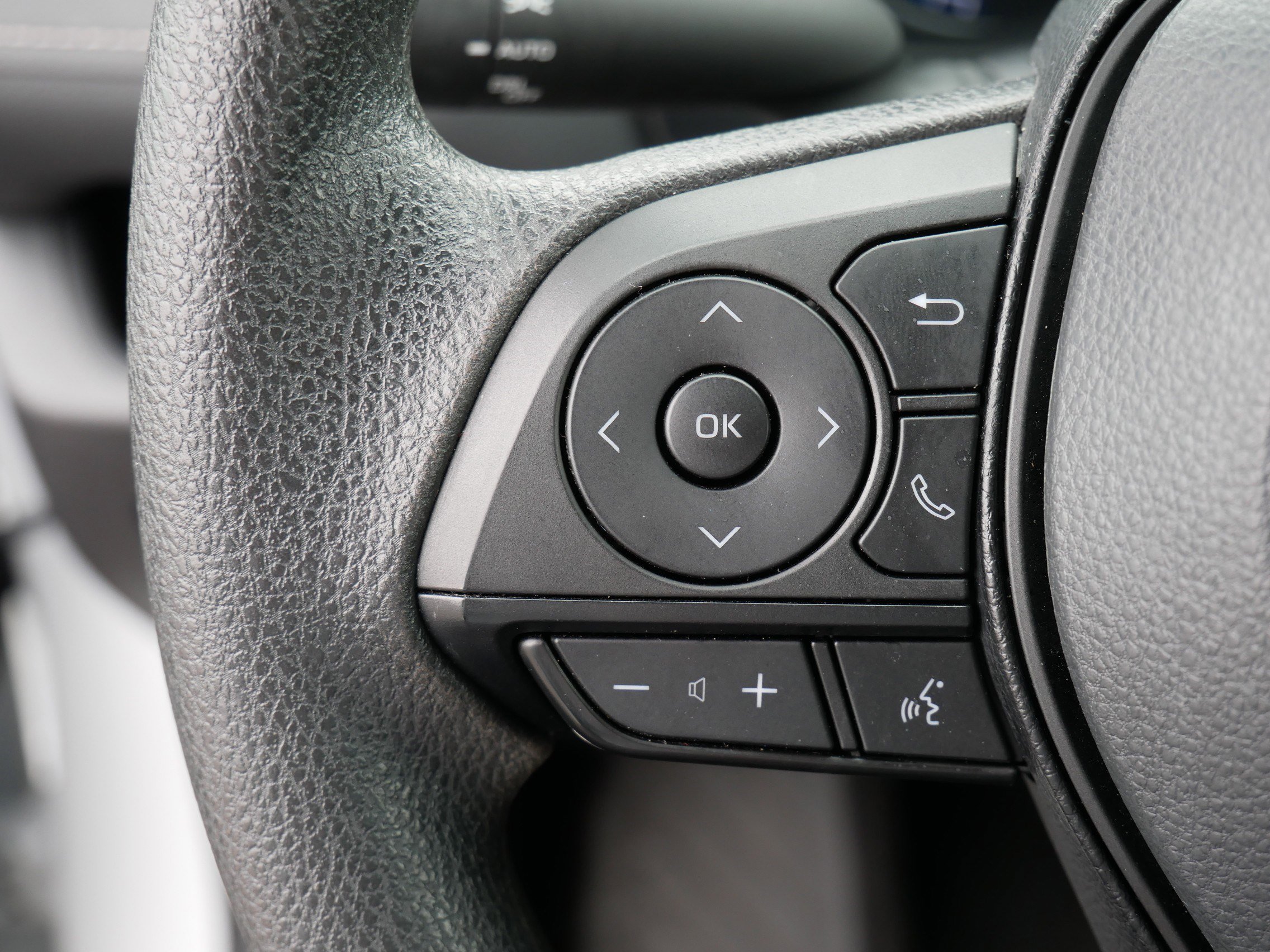 Certified 2025 Toyota RAV4 XLE image 27