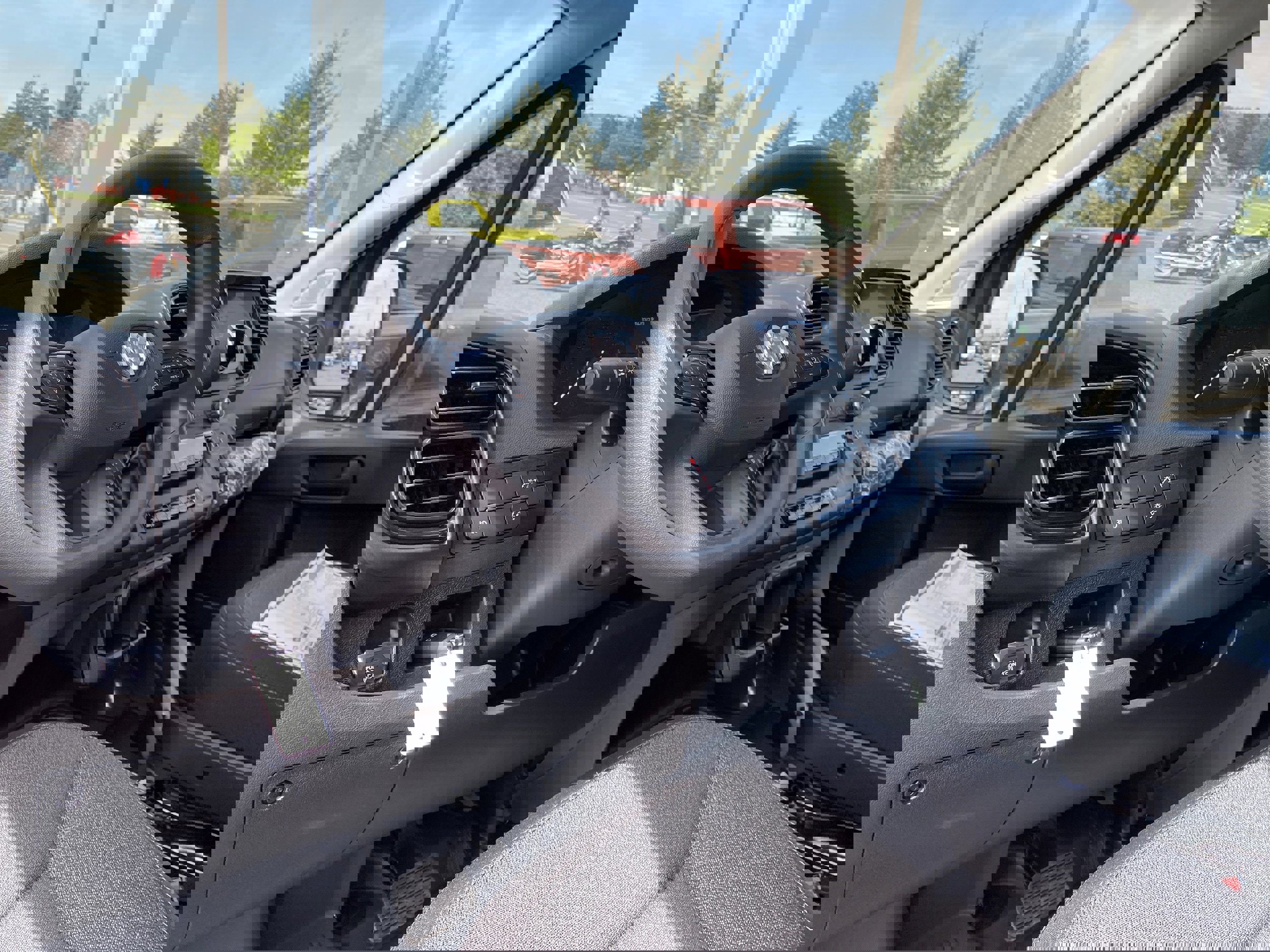 New 2025 RAM ProMaster 2500 w/ Convenience Group image 4