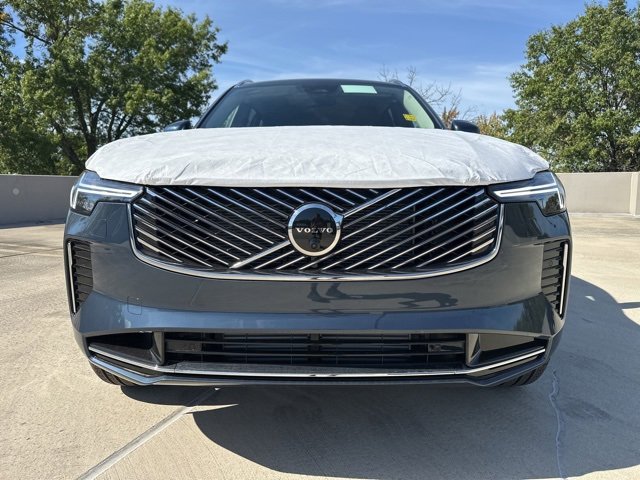 New 2026 Volvo XC90 T8 Plus image 2