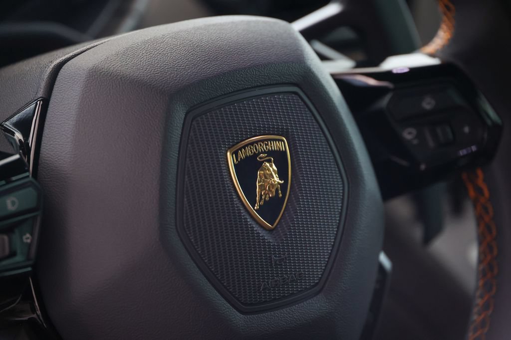 Used 2024 Lamborghini Huracan Tecnica RWD image 47