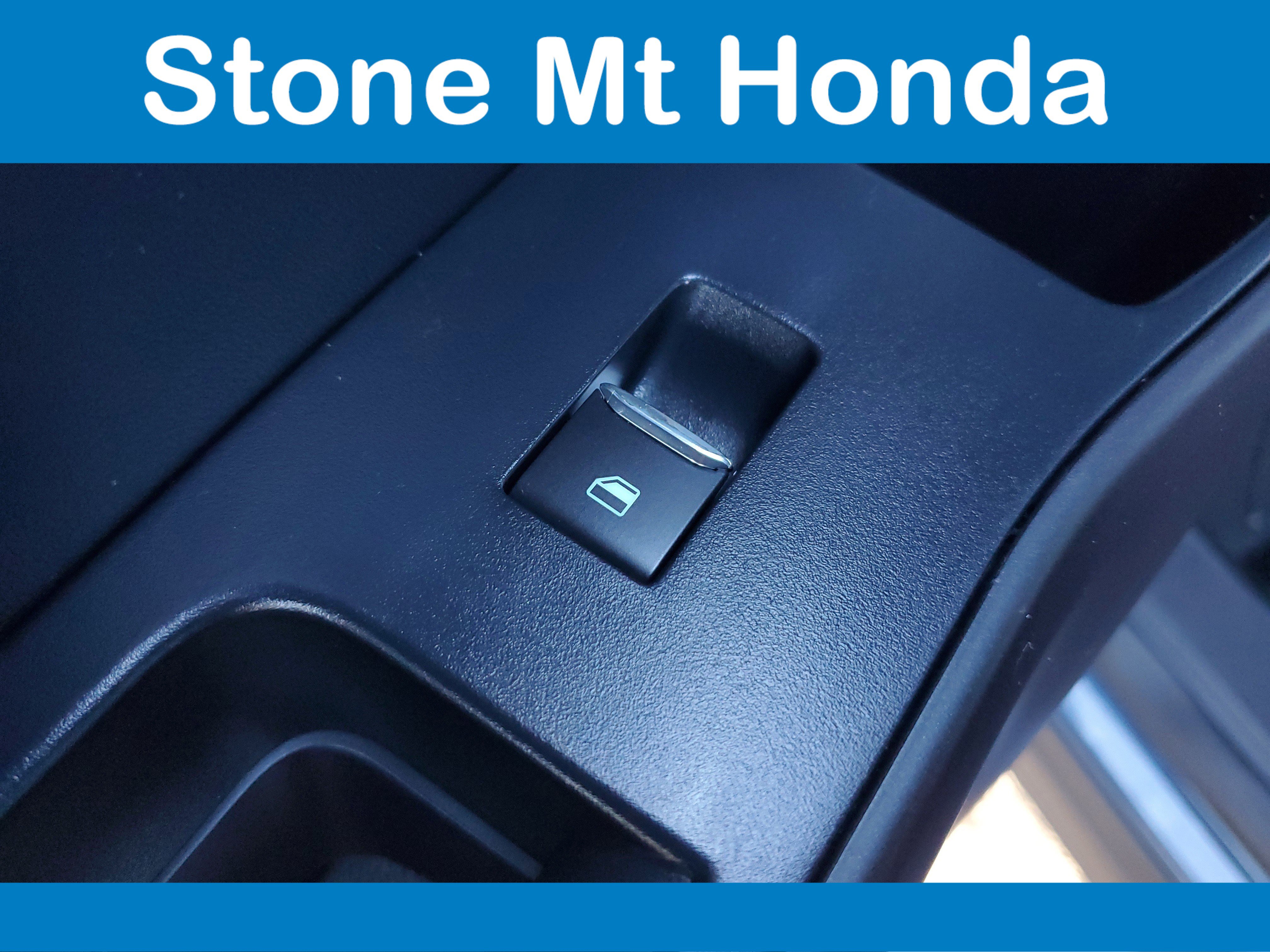 Used 2020 Ford Explorer XLT w/ Comfort Package image 17