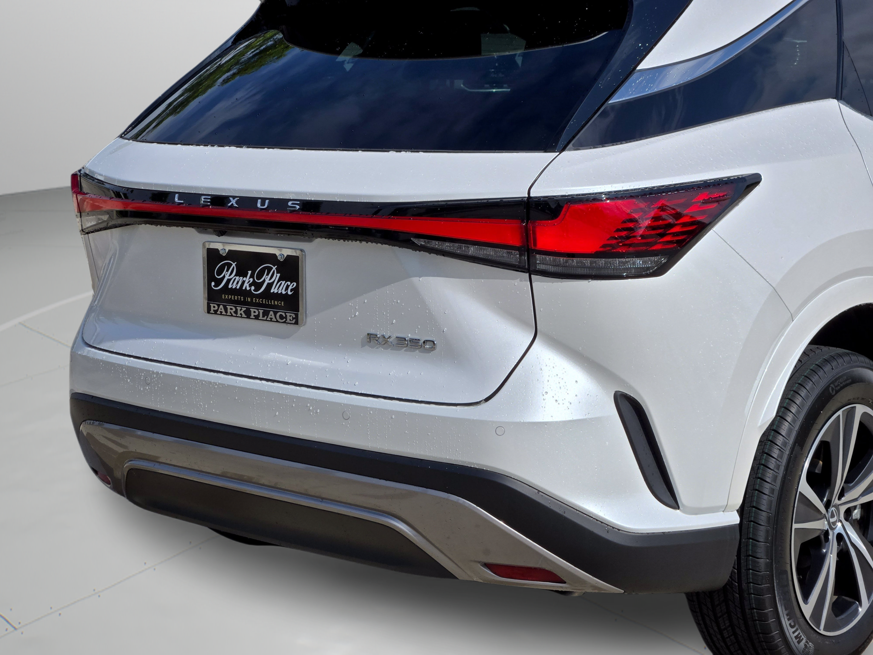 Used 2025 Lexus RX 350 FWD w/ Technology Package image 37