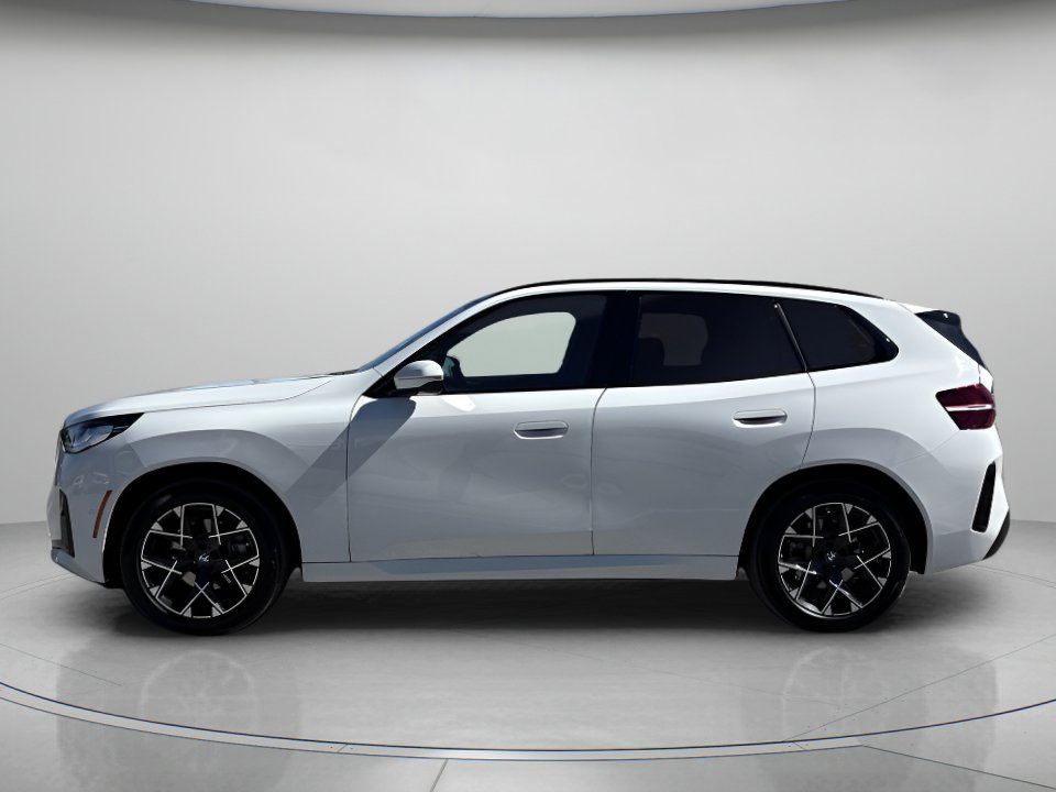 Used 2025 BMW X3 xDrive30i w/ M Sport Package image 5