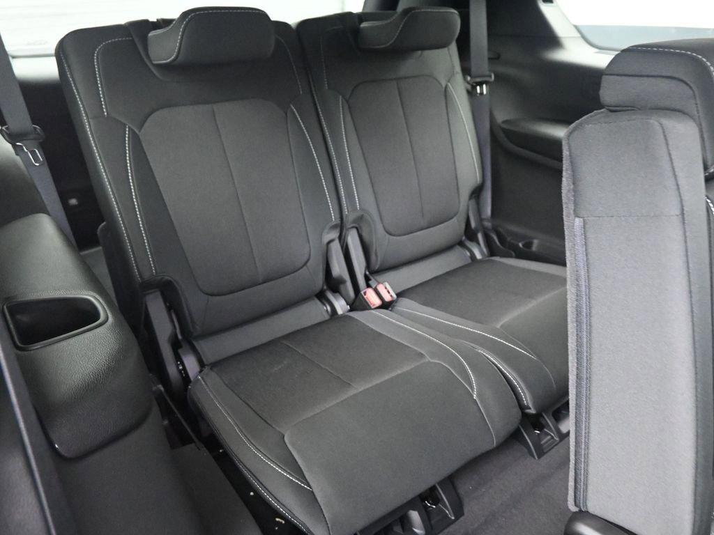 New 2025 Jeep Grand Cherokee L Laredo w/ Luxury Tech Group I image 18