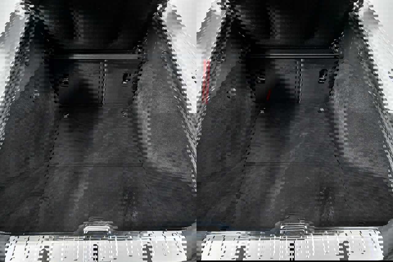 Used 2020 Porsche Panamera GTS image 16