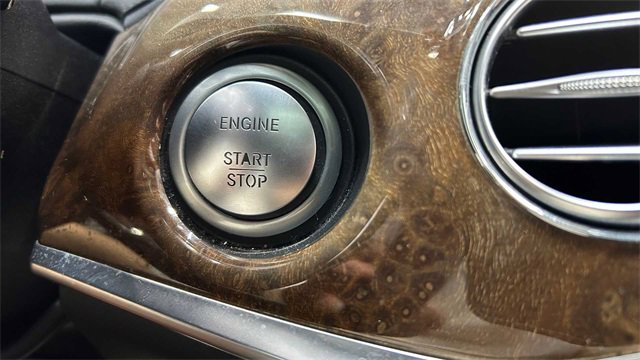 Used 2015 Mercedes-Benz S 550 4MATIC Sedan image 23