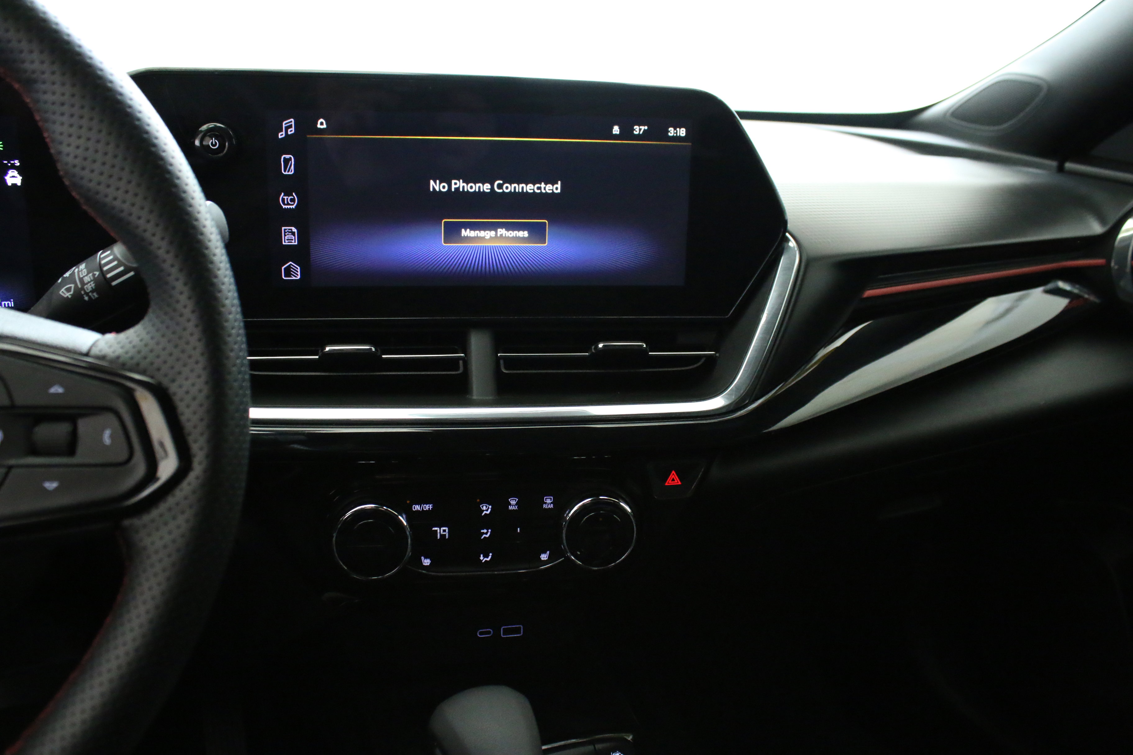 Used 2024 Chevrolet Trax RS w/ Sunroof Package image 18