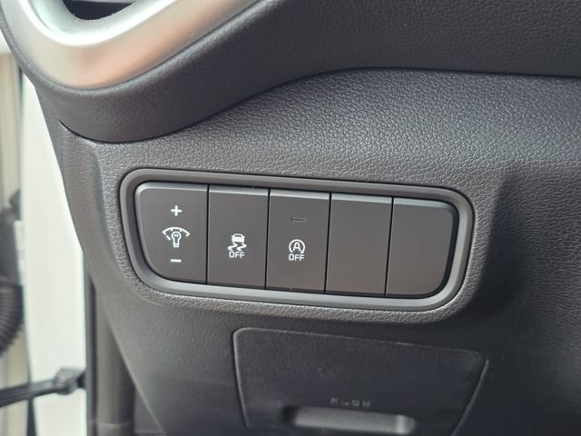 Certified 2025 Kia Soul LX w/ LX Technology Package FWD image 26