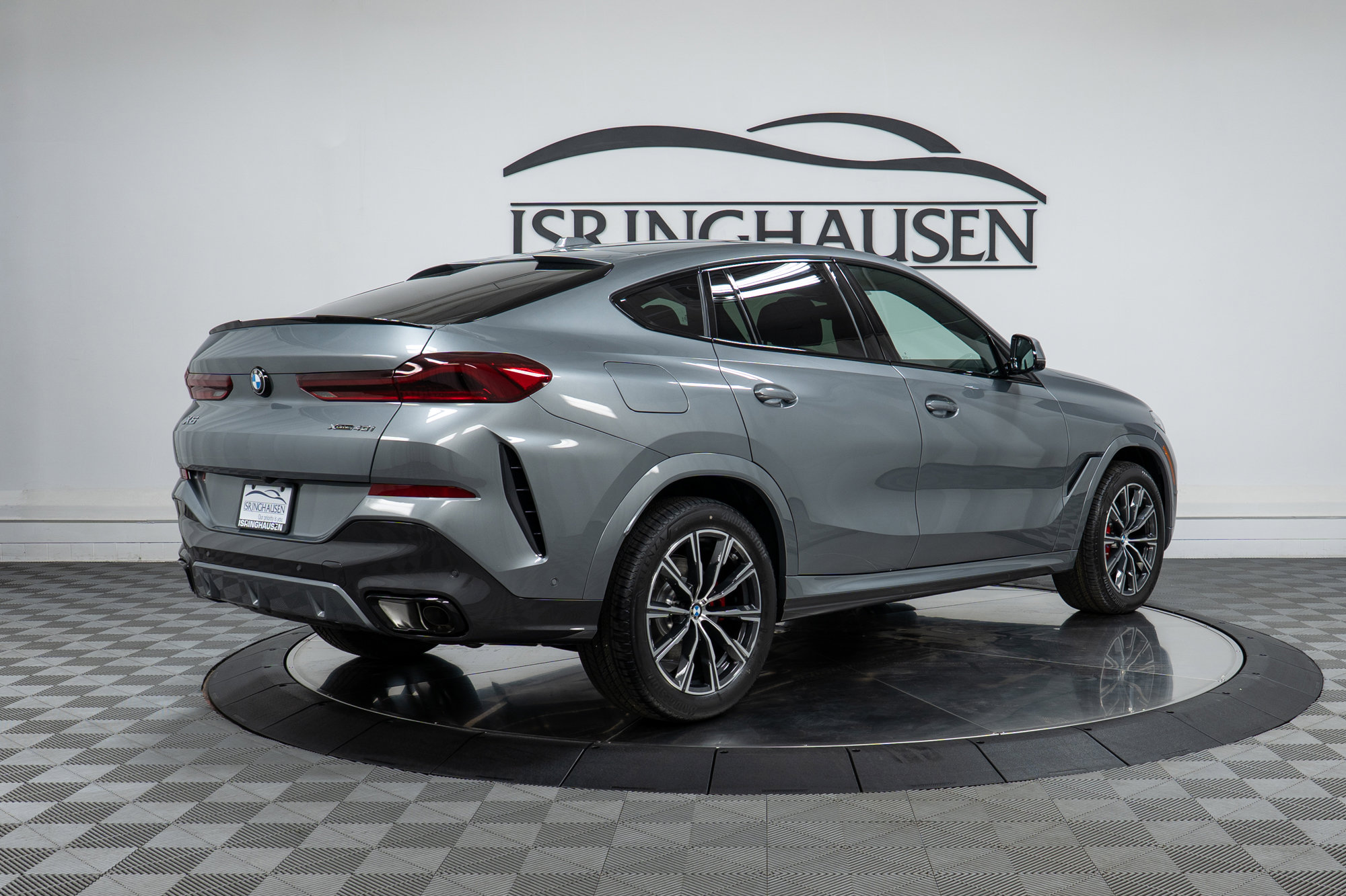 New 2026 BMW X6 xDrive40i w/ Climate Comfort Package image 5