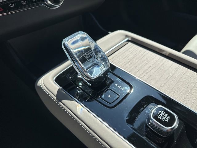 New 2026 Volvo XC90 B6 Plus w/ Protection Package image 15