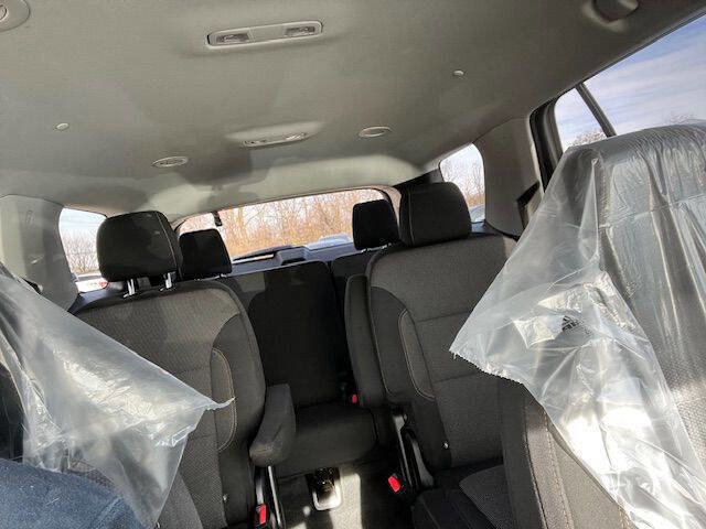 Used 2019 Chevrolet Traverse LT image 13