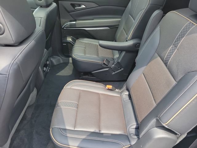 Used 2025 Chevrolet Traverse High Country w/ LPO, Floor Liner Package image 11