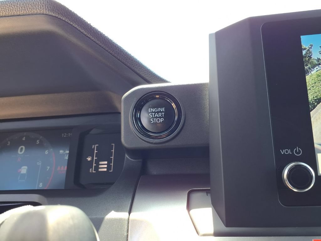 Used 2025 Toyota Tacoma SR5 RWD image 18