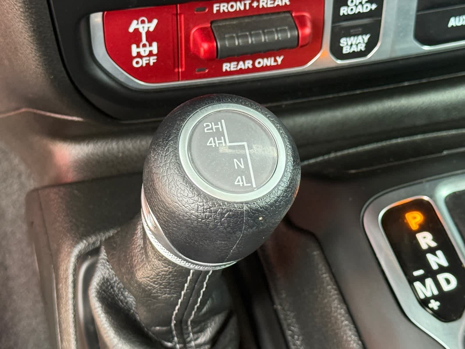 Used 2024 Jeep Wrangler Unlimited Rubicon AWD/4WD image 25