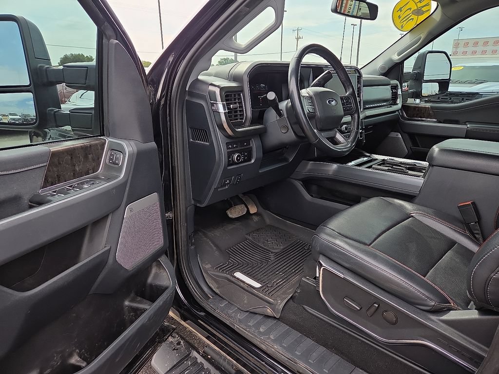 Used 2024 Ford F350 Lariat w/ Lariat Ultimate Package AWD/4WD image 22