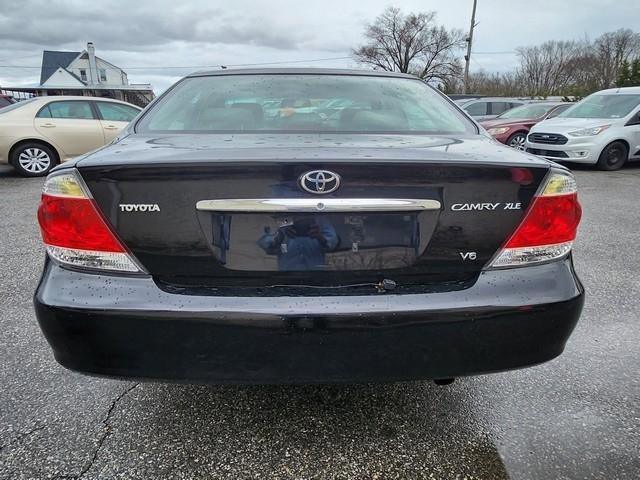 Used 2005 Toyota Camry LE FWD image 6