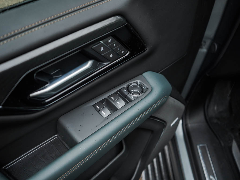 New 2026 GMC Yukon XL AT4 w/ AT4 Premium Package AWD/4WD image 20
