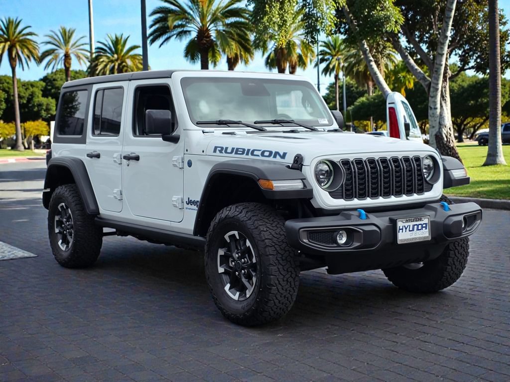 Used 2025 Jeep Wrangler Unlimited Rubicon 4xe w/ Safety Group AWD/4WD image 4