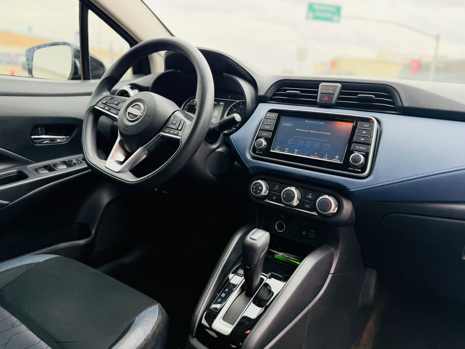 Used 2023 Nissan Versa SV FWD image 12